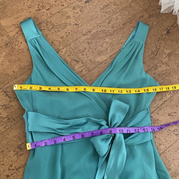 Jones New York 100% Silk prom, sea foam green bridesmaids dress! Formal! Size 8 - Picture 12 of 14